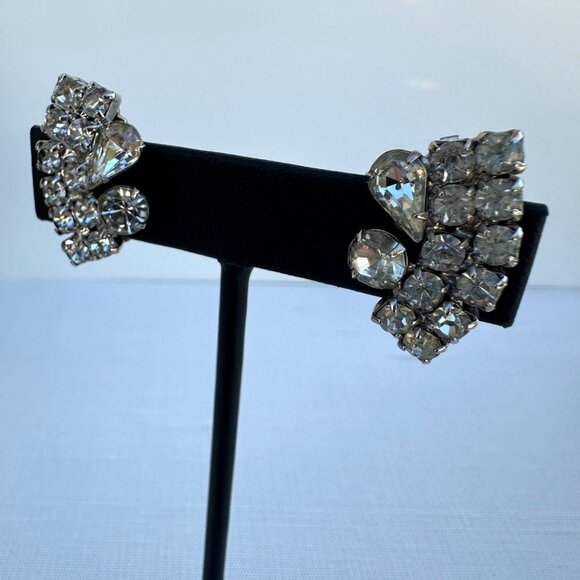 Vintage Rhinestone Clip-On Earrings Silver Tone 1" - Picture 11 of 13